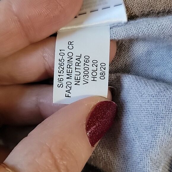 Banana republic 100% extrafine merino wool colorblock sweater size S capsule - Picture 7 of 7